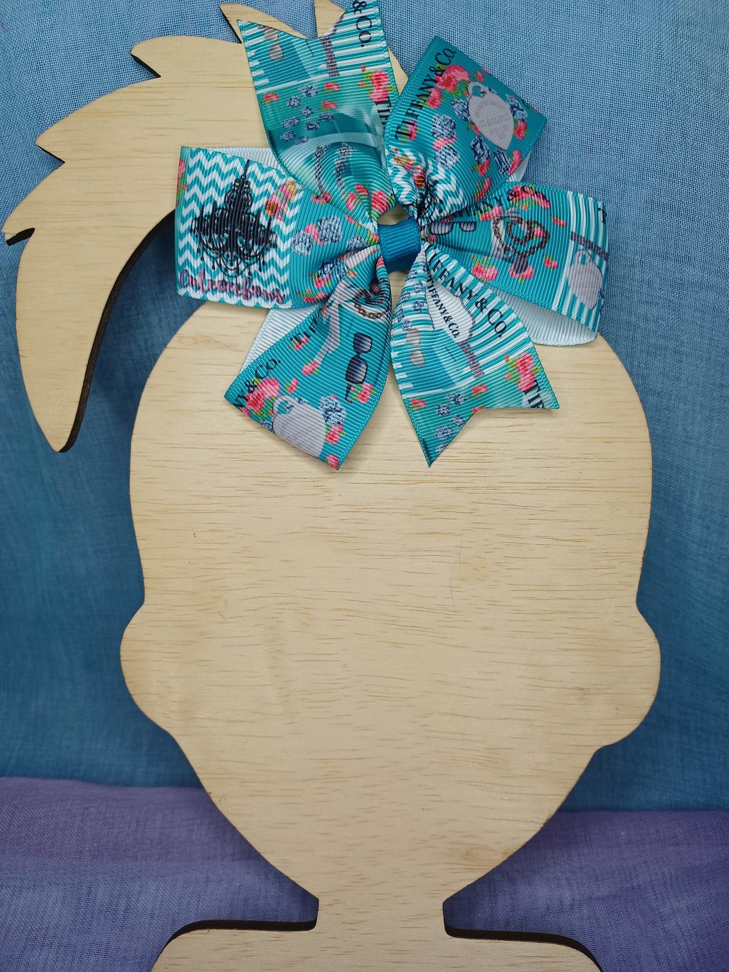 Fancy Brand Medium Pinwheel Bow