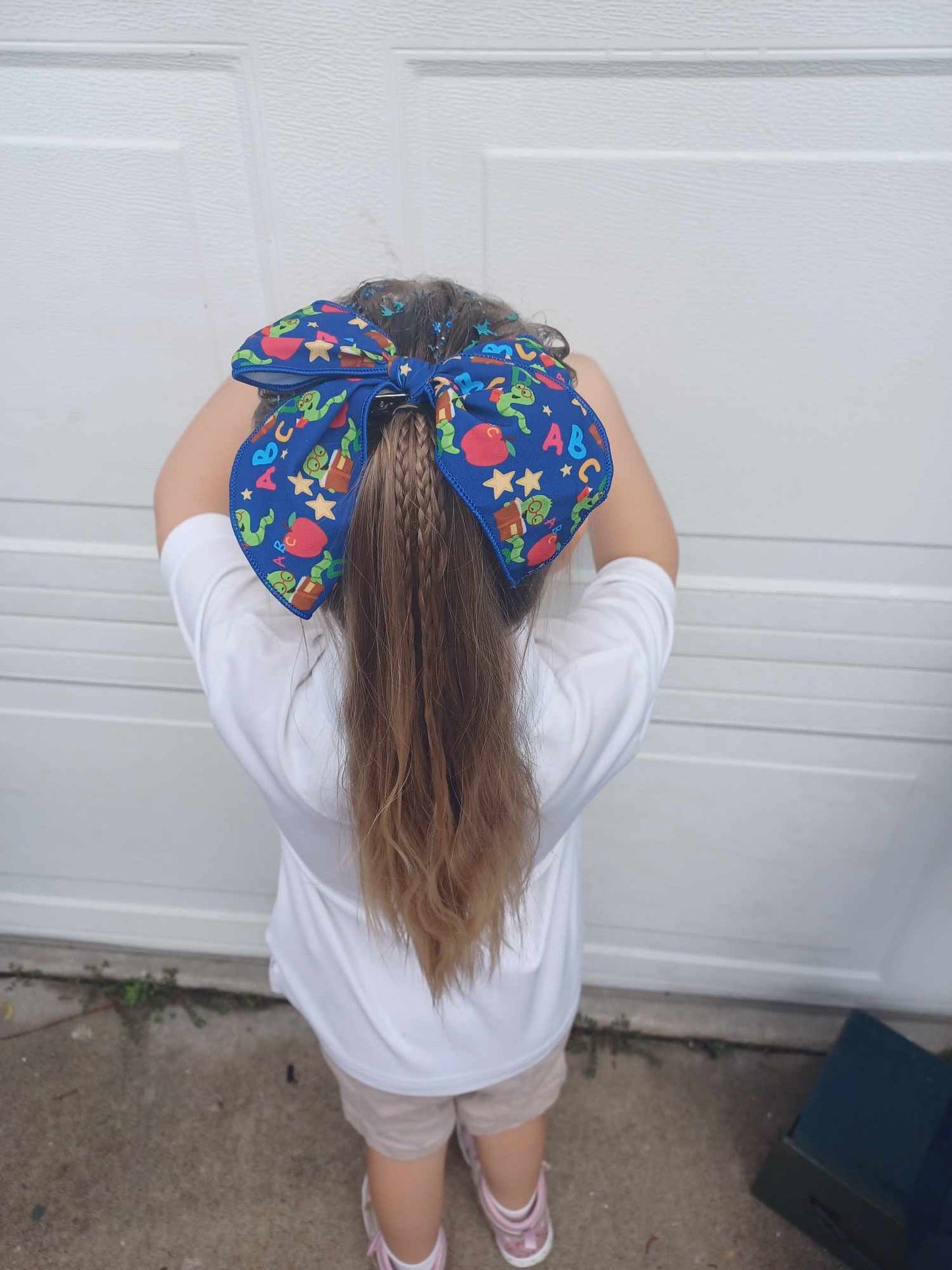 Paw Prints Head Saylor