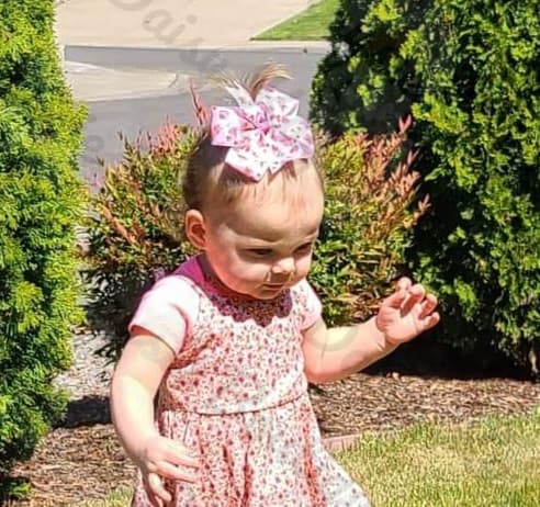 Softball Hearts Sports Medium Pinwheel Bow