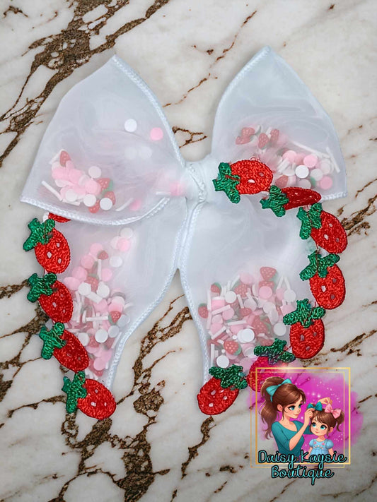 Strawberry Fruit Shaker Saylor