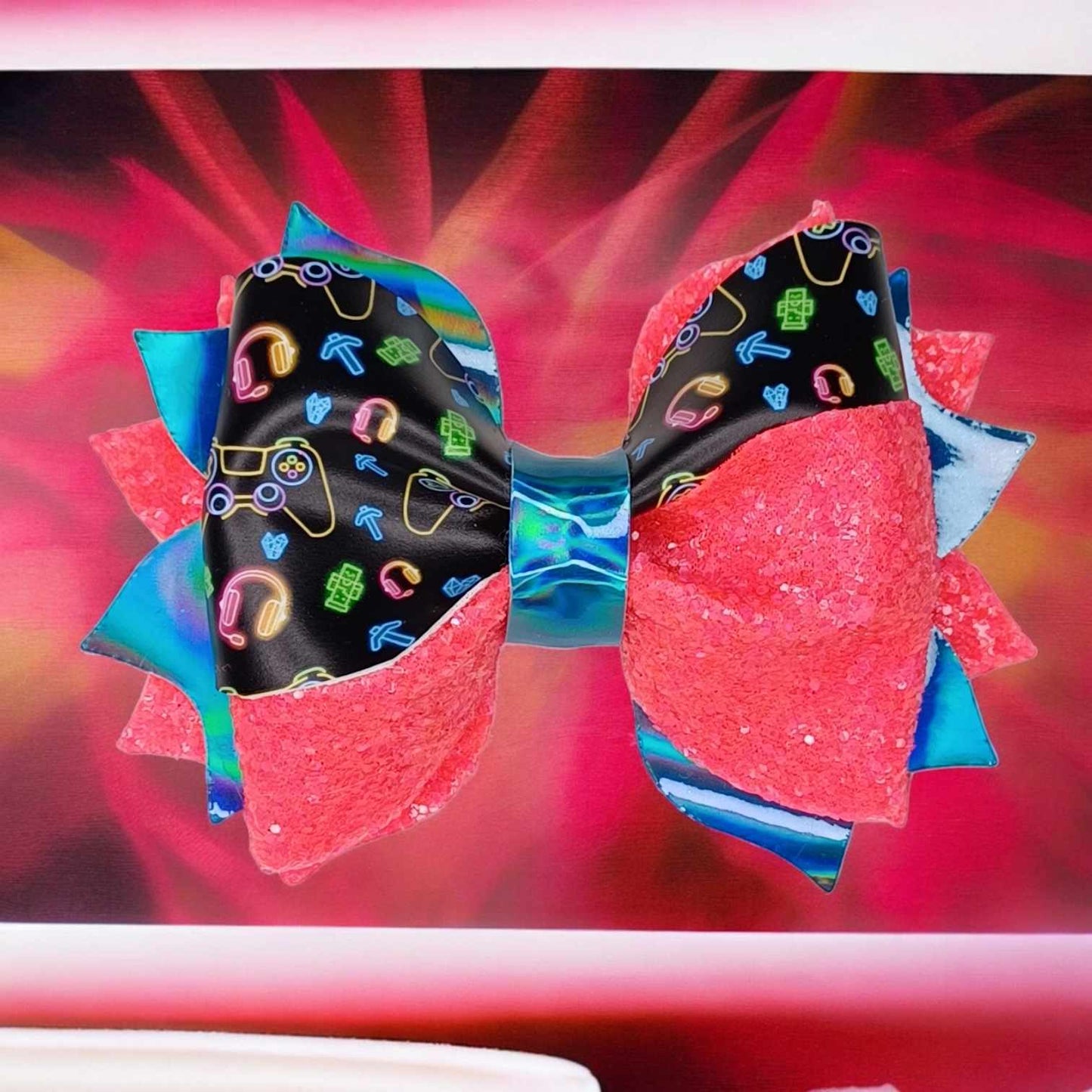 Video Game Neon Twisted Daisy