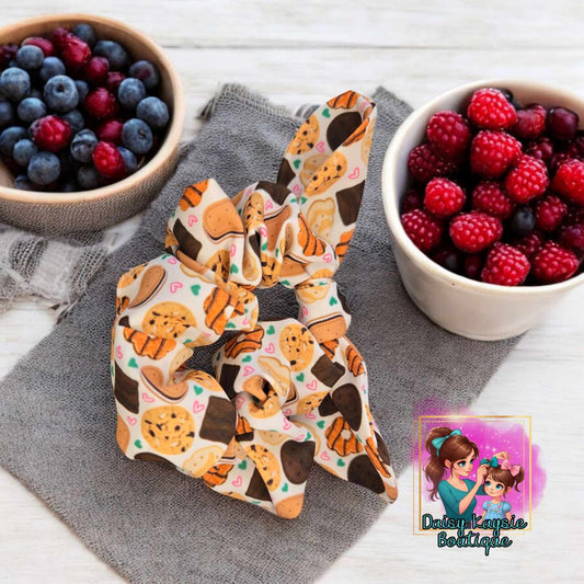 Cookie Seller Scrunchie