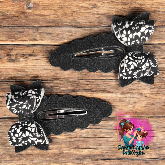 Black lace Bow Snap Clip