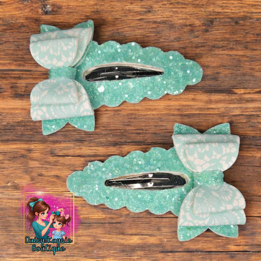 Mint lace Bow Snap Clip